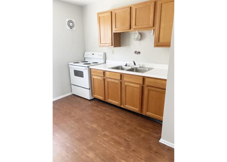 Cincinnati apartments for rent - image - large-2092.jpg