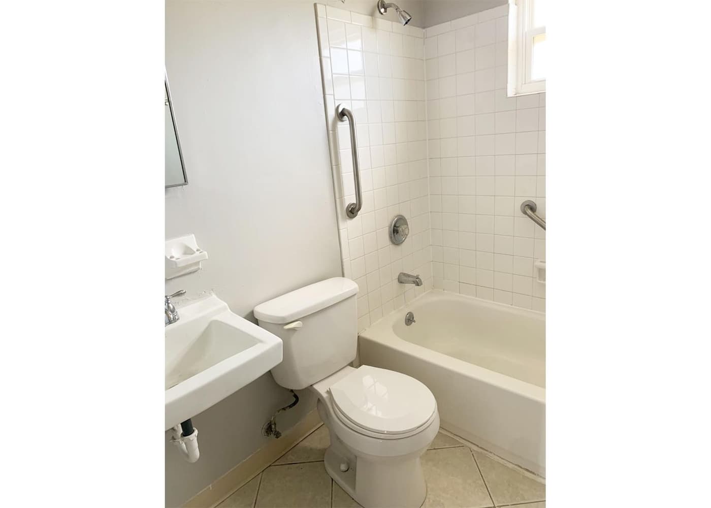 Cincinnati apartments for rent - image - large-2095.jpg