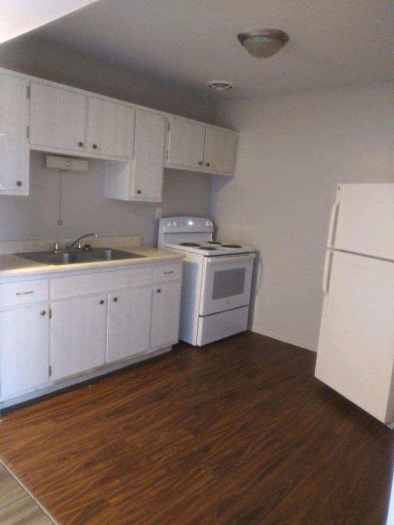 Beecher Flats - Apartment - 13
