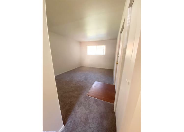 Cincinnati apartments for rent - image - large-665.jpg