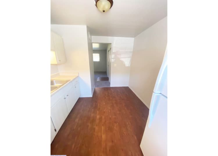Cincinnati apartments for rent - image - large-672.jpg