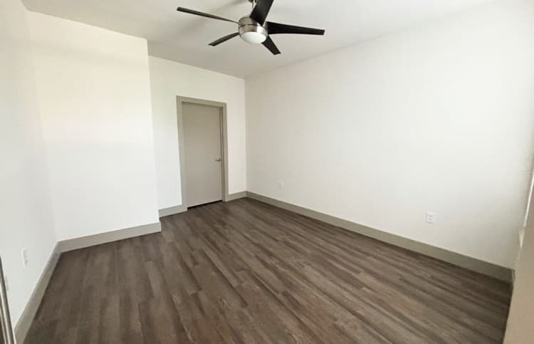 Cincinnati apartments for rent - image - large-1300.jpg