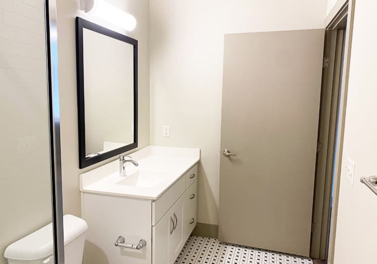 Cincinnati apartments for rent - image - large-1334.jpg