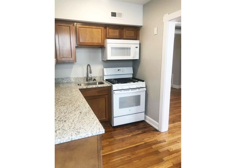 Cincinnati apartments for rent - image - large-1645.jpg