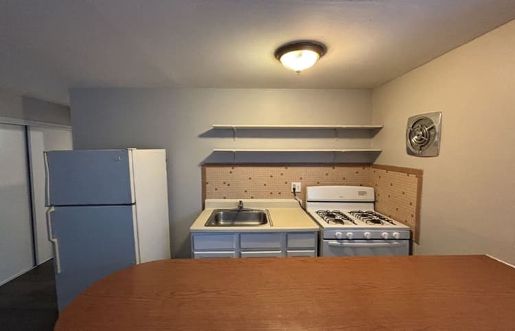 Cincinnati apartments for rent - image - large-4097.jpg