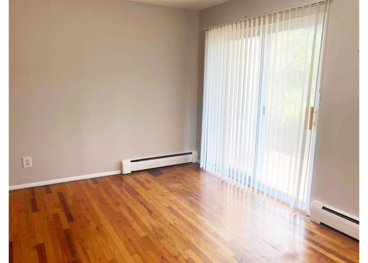 Cincinnati apartments for rent - image - large-2748.jpg
