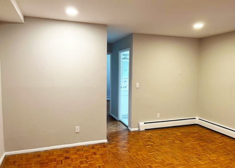 Cincinnati apartments for rent - image - large-2777.jpg