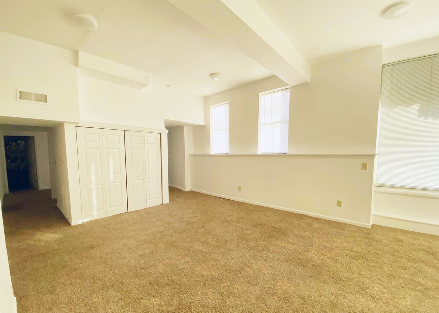 Gilbert Avenue - Apartment - 36