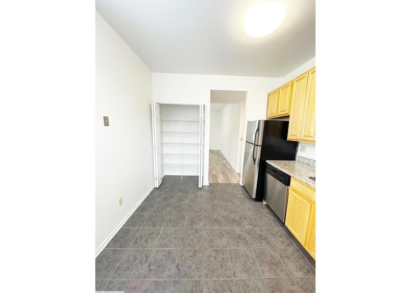 Gilbert Avenue - Apartment - 17