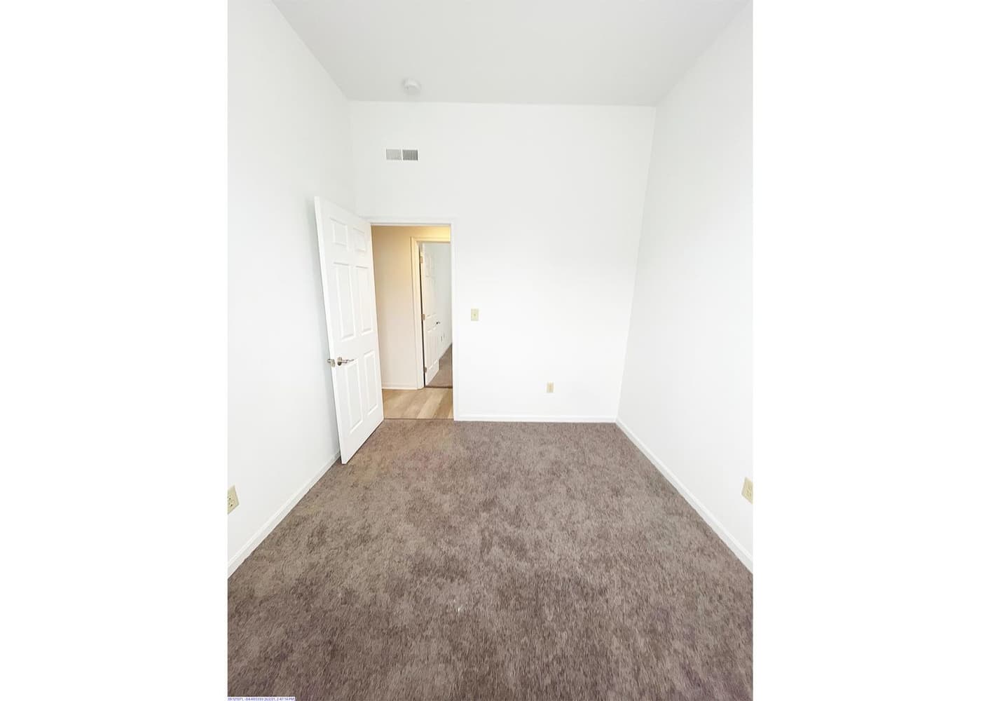 Gilbert Avenue - Apartment - 38