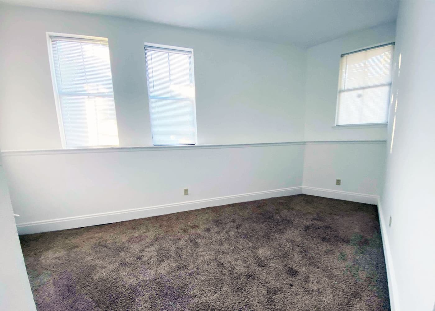 Gilbert Avenue - Apartment - 45