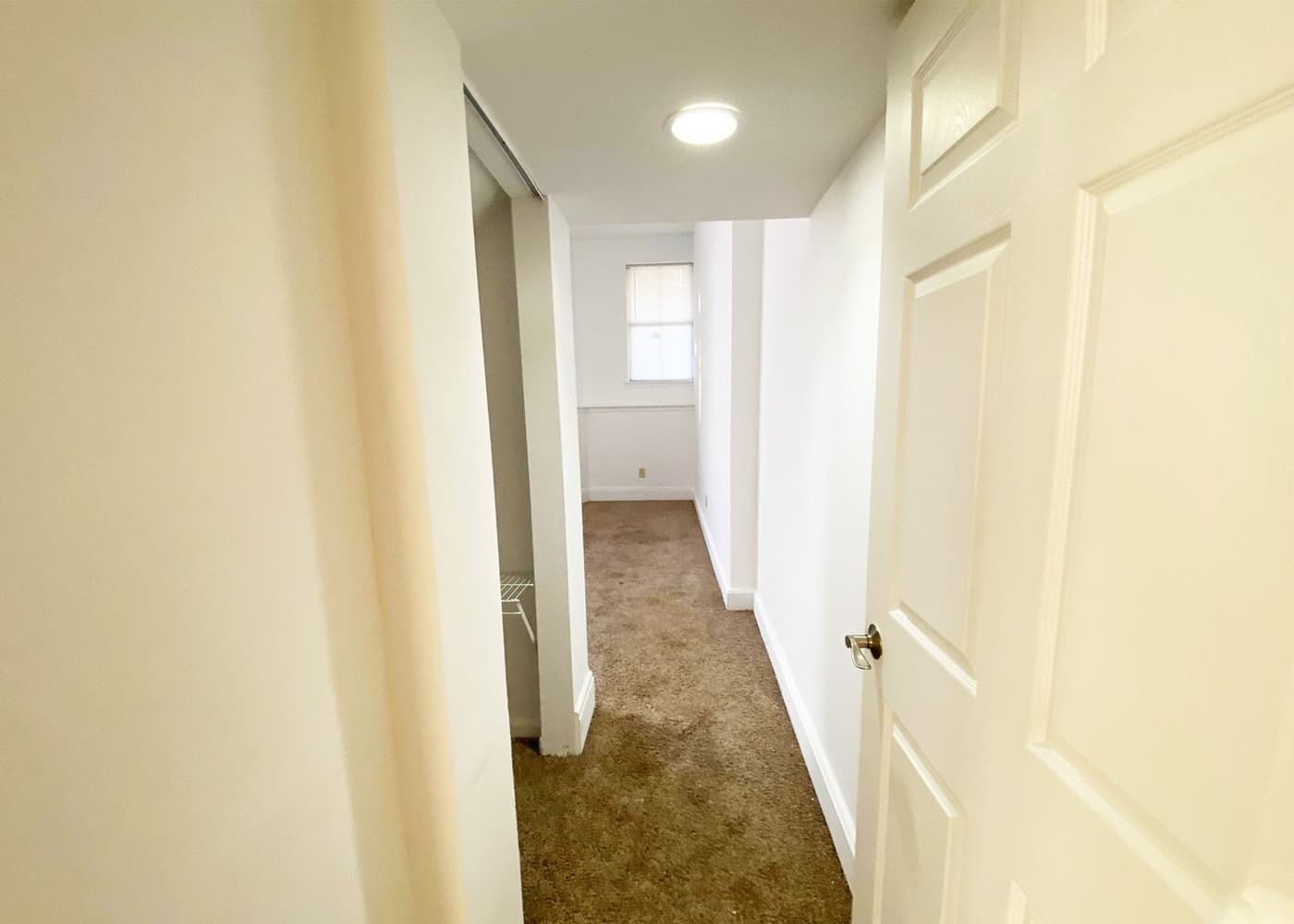 Gilbert Avenue - Apartment - 74