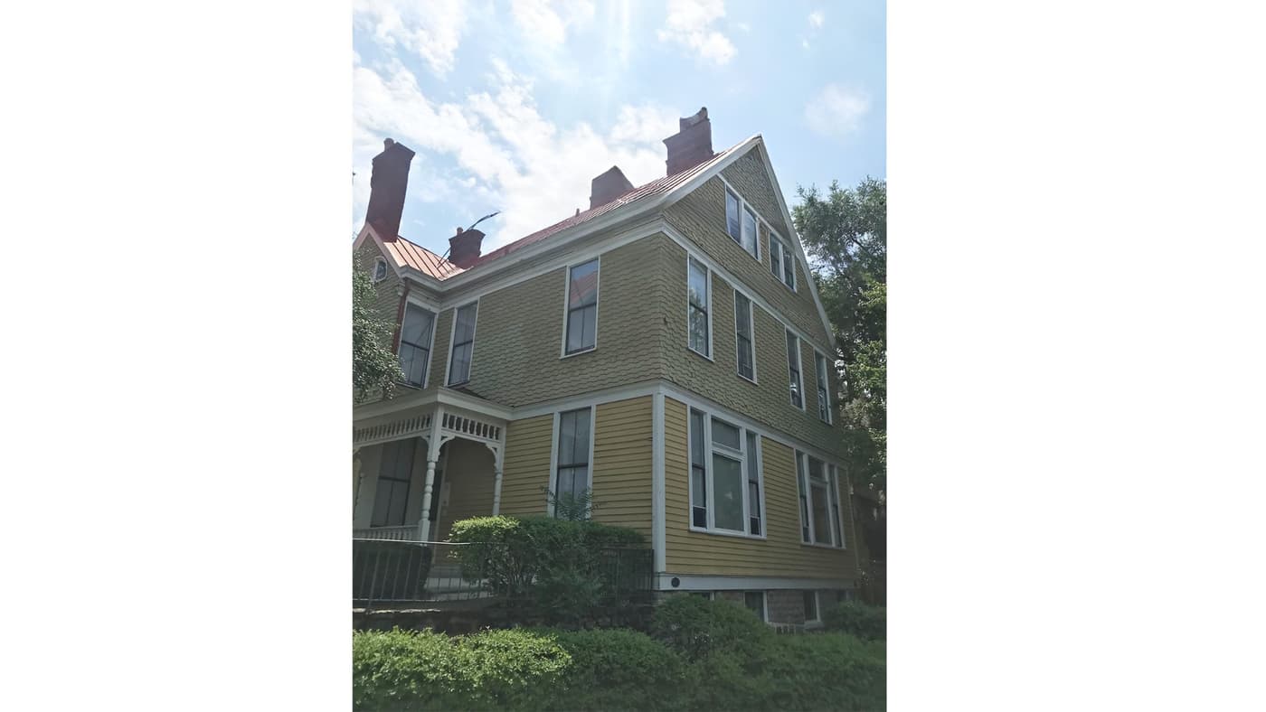 Cincinnati apartments for rent - Property image - Gilbert Avenue - 2