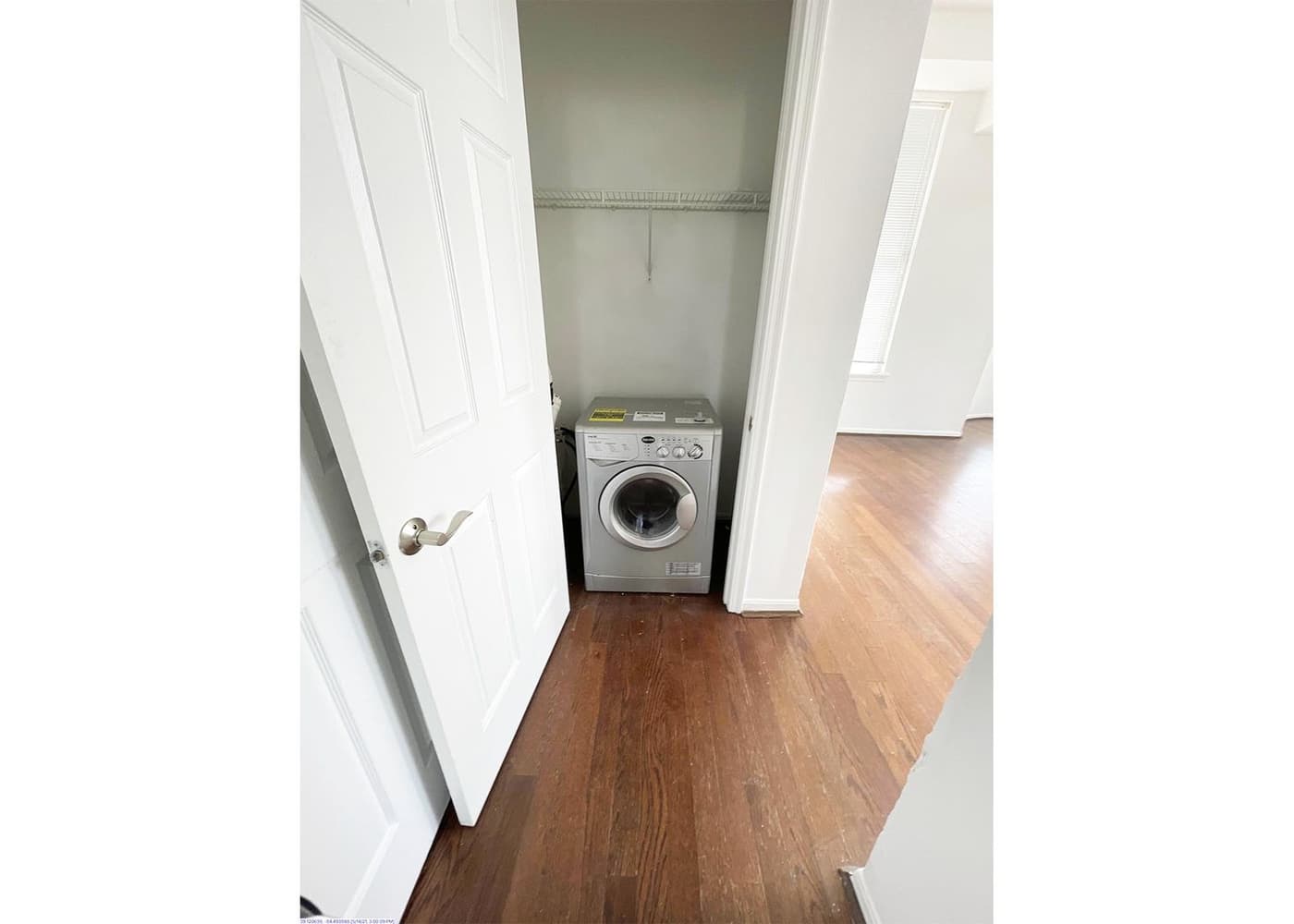 Gilbert Avenue - Apartment - 65