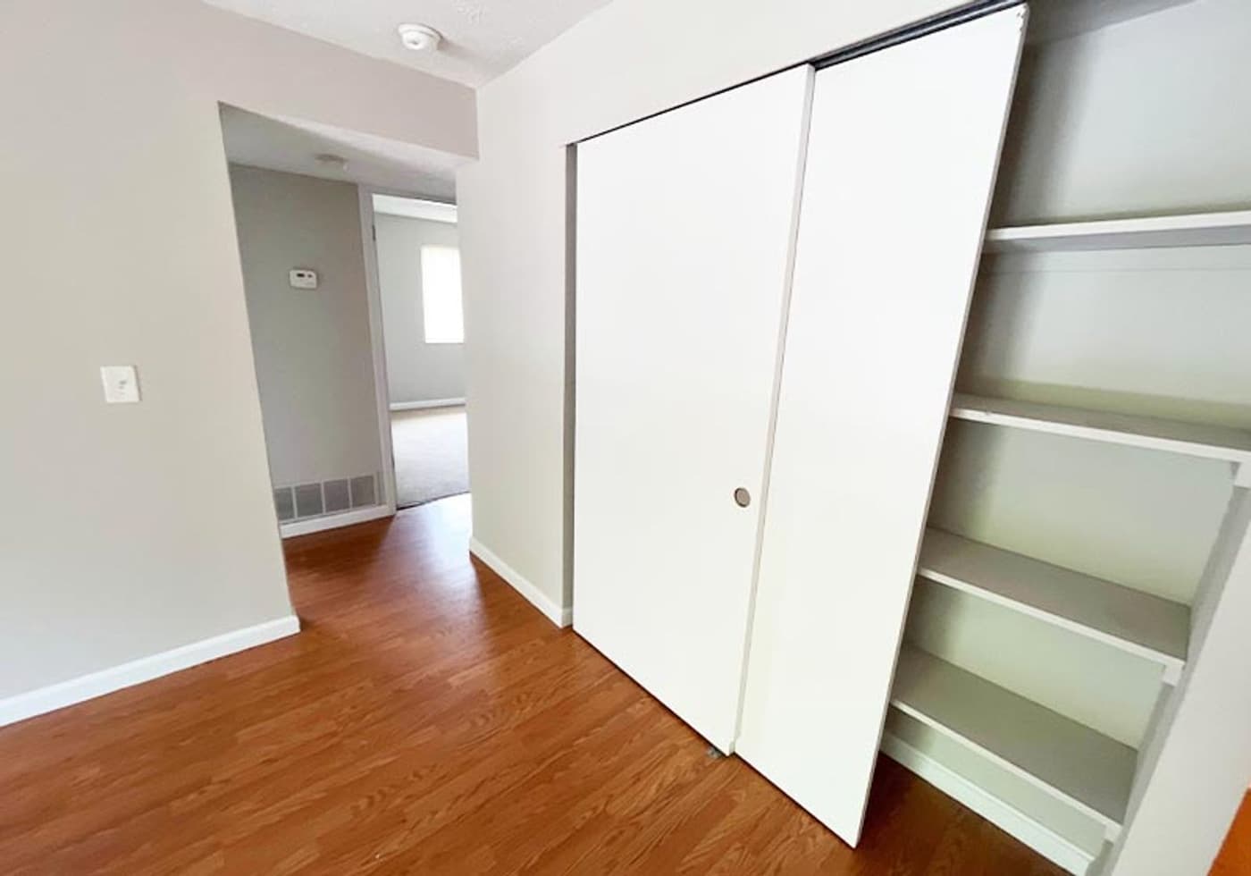 525 Lowell Avenue - Apartment - 36
