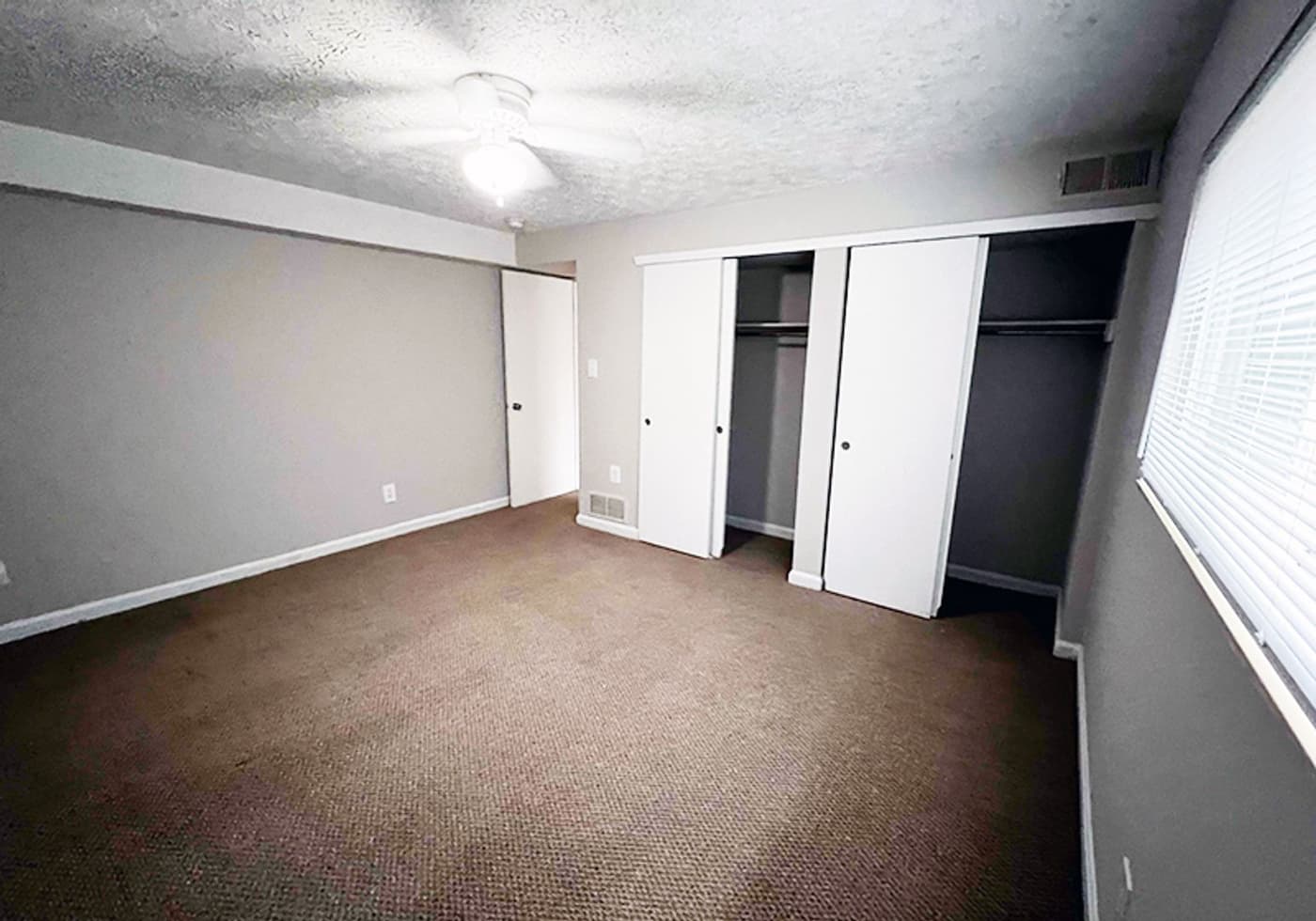 525 Lowell Avenue - Apartment - 38