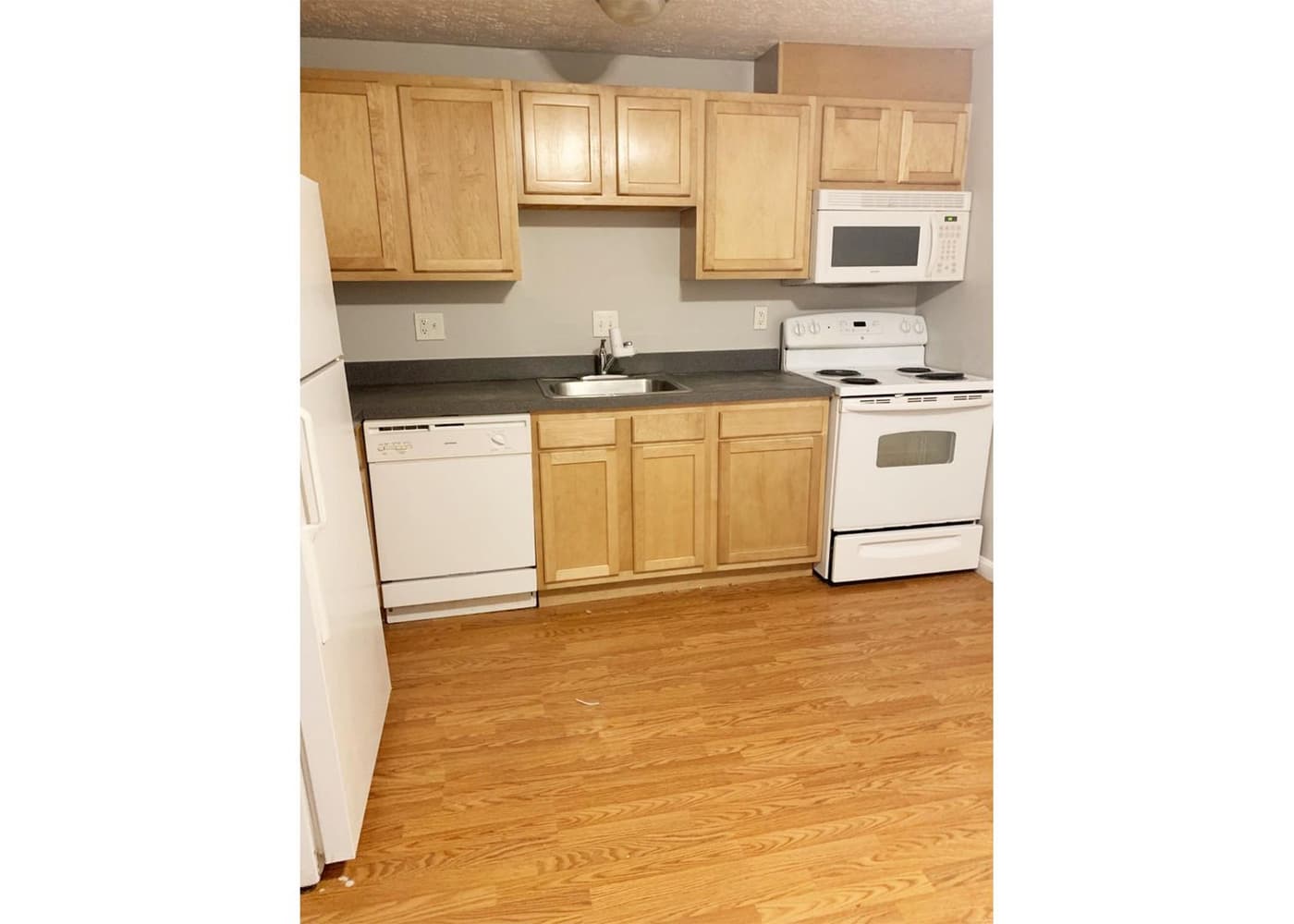 525 Lowell Avenue - Apartment - 5