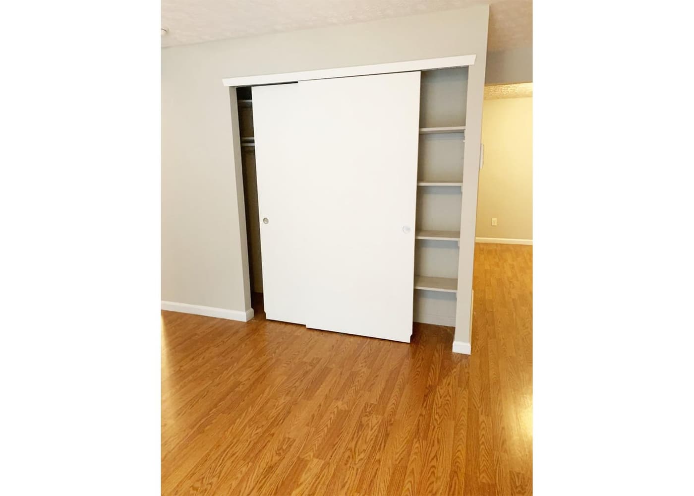 525 Lowell Avenue - Apartment - 24