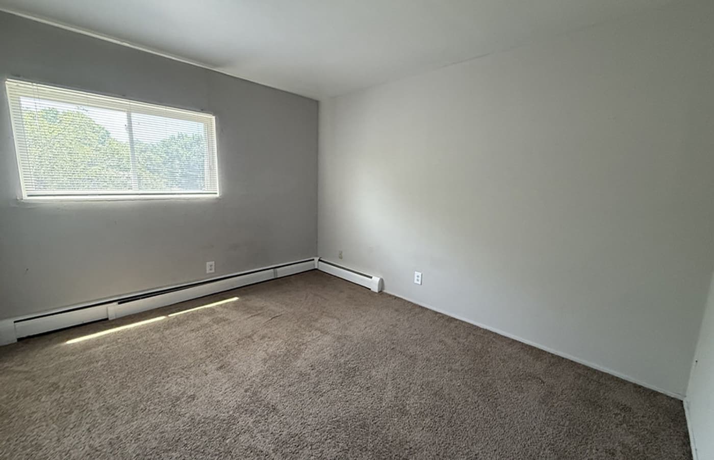 Lafayette Hills  - Apartment - 29