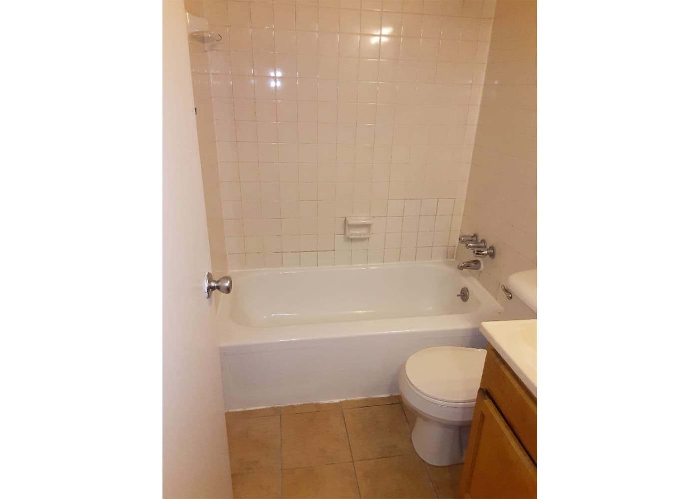 Lafayette Hills  - Apartment - 40