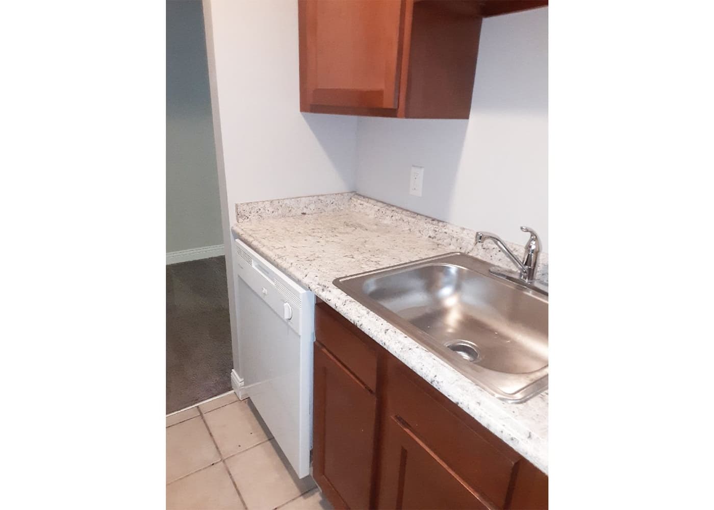 Lafayette Hills  - Apartment - 12