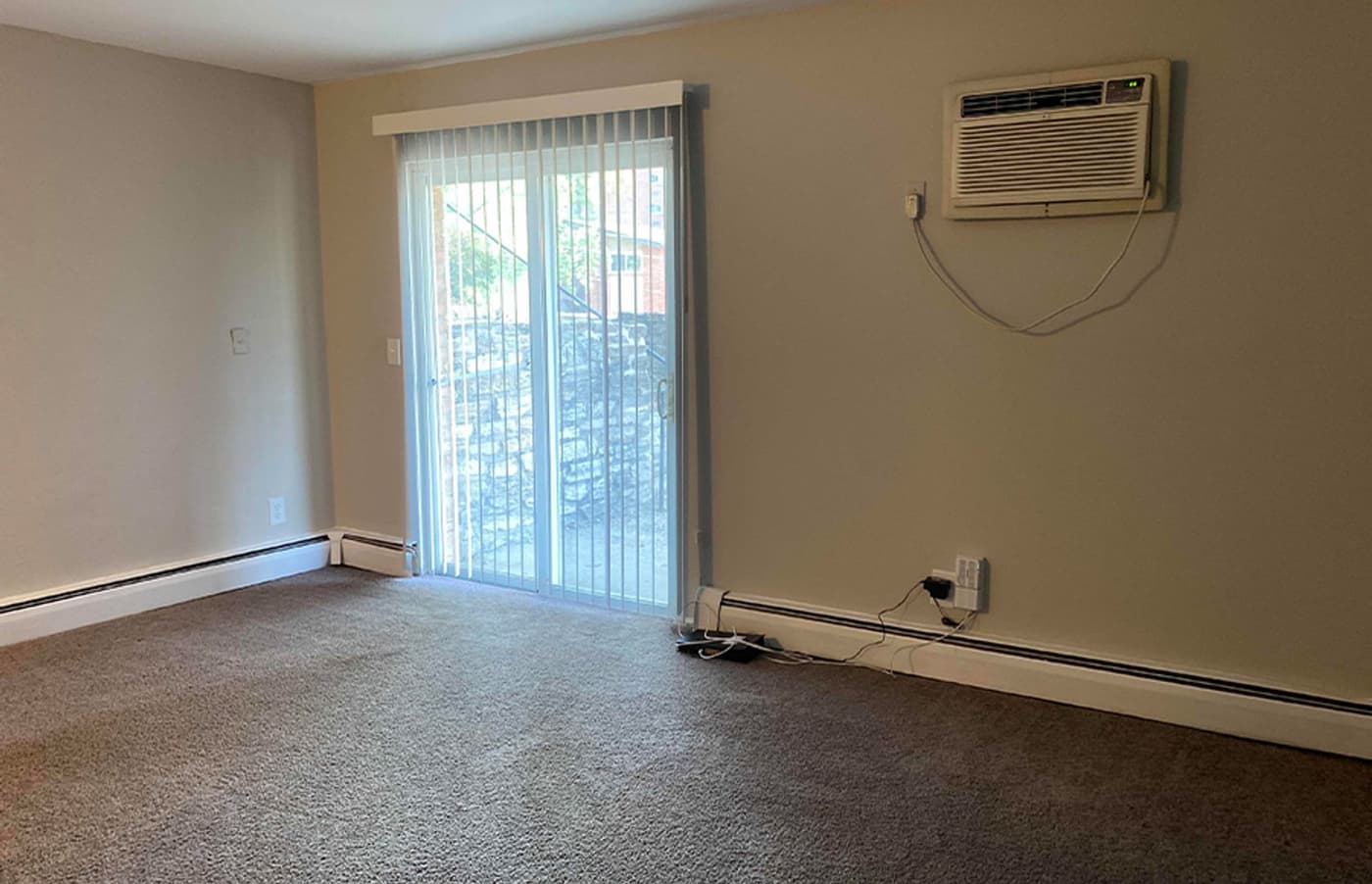 Cincinnati apartments for rent - image - large-2013.jpg
