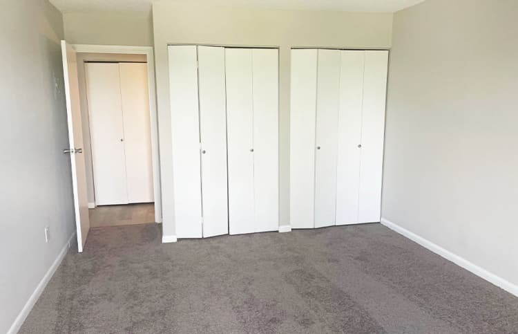 Cincinnati apartments for rent - image - large-1718.jpg