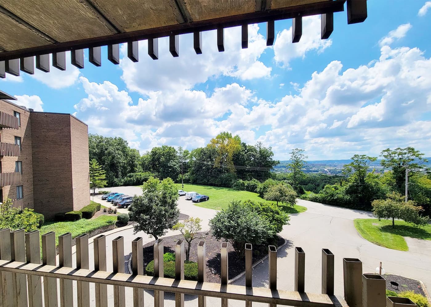 Cincinnati apartments for rent - image - large-1724.jpg