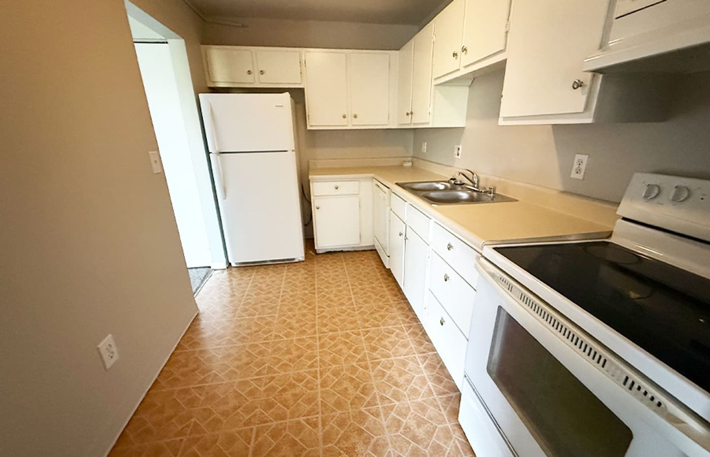 Spyglass Apartments - Apartment - 113
