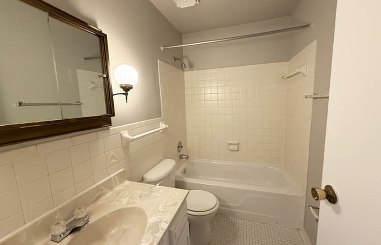 Cincinnati apartments for rent - image - large-2446.jpg