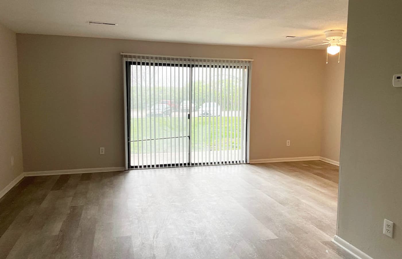 Cincinnati apartments for rent - image - large-2491.jpg