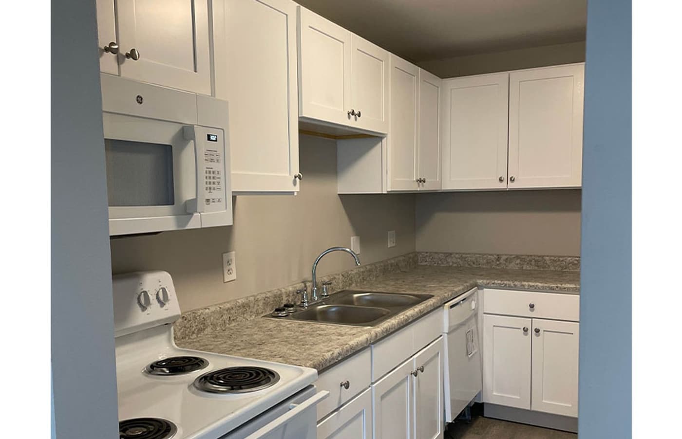 Cincinnati apartments for rent - image - large-2493.jpg