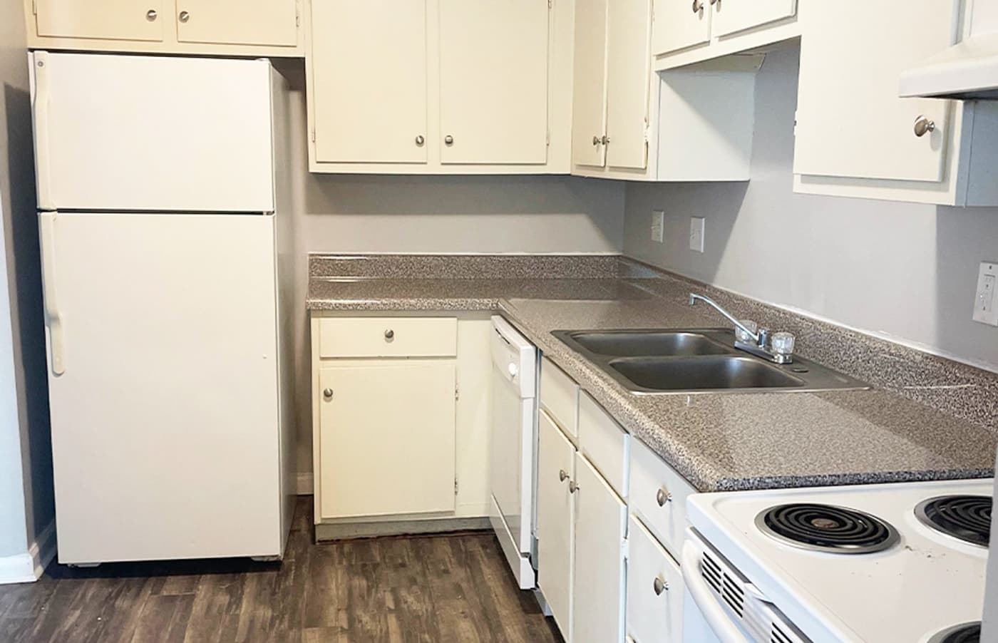 Cincinnati apartments for rent - image - large-3133.jpg