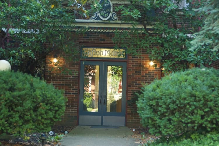 Cincinnati apartments for rent - image - large-2339.jpg