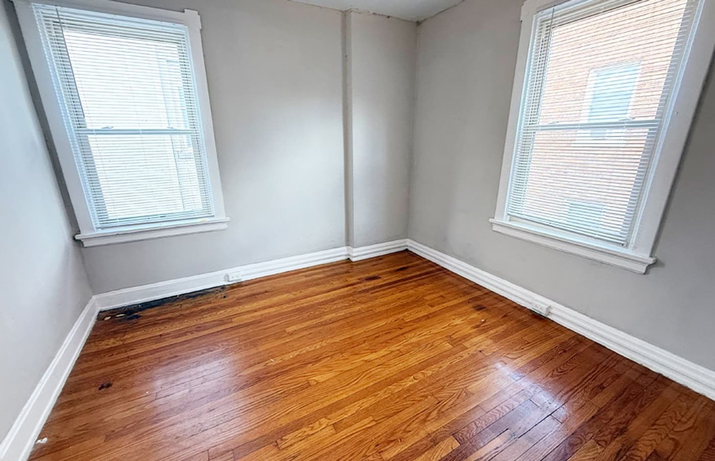 Tudor Court - Apartment - 20