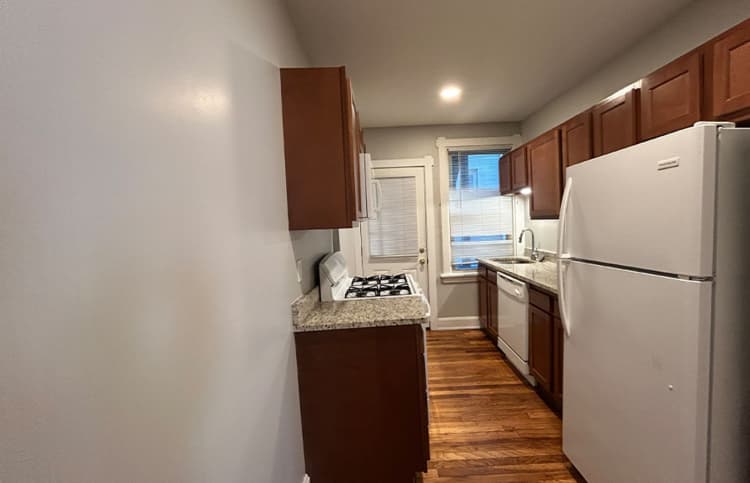 Cincinnati apartments for rent - image - large-4458.jpg