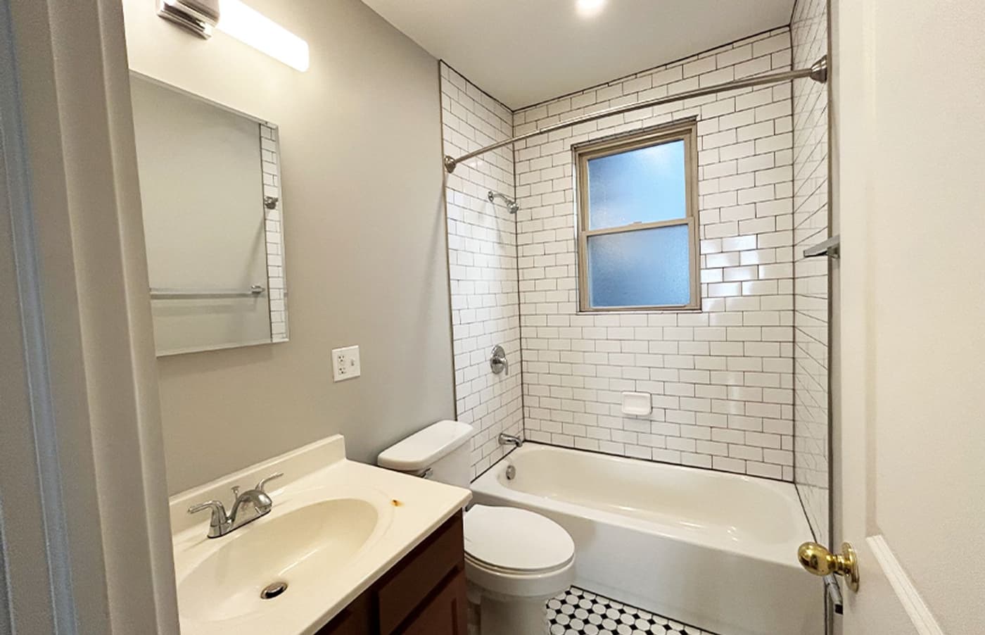 Tudor Court - Apartment - 36