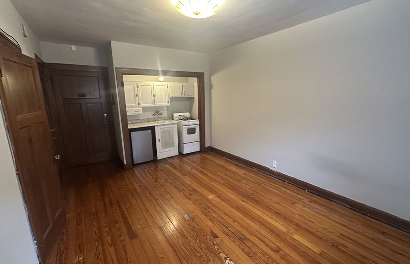 The Jonathan - Apartment - 14