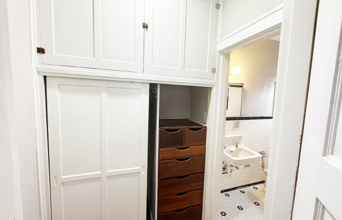 Cincinnati apartments for rent - image - large-2431.jpg