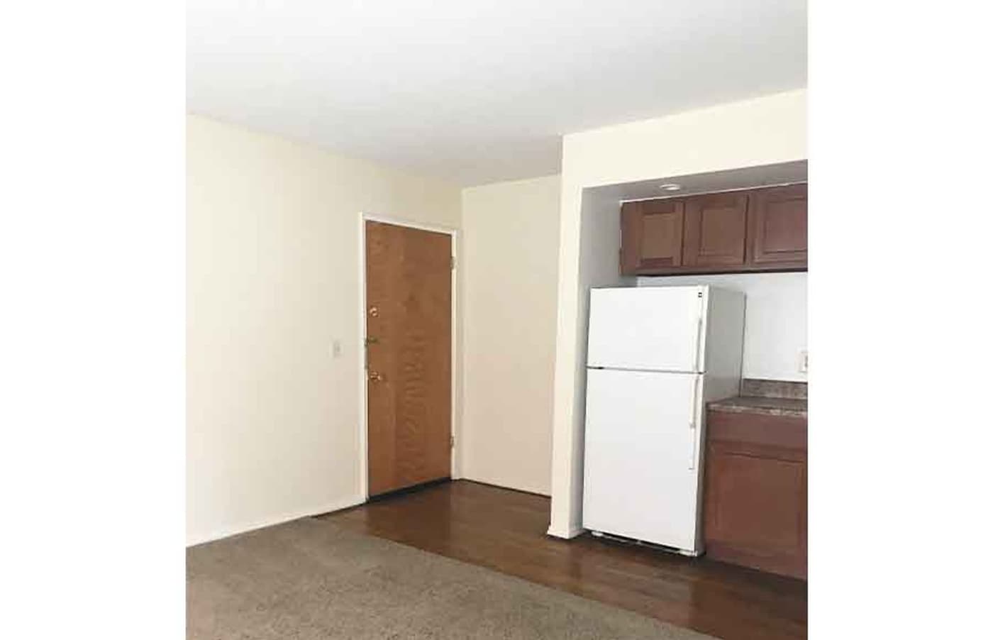 926 Ludlow Avenue - Apartment - 9