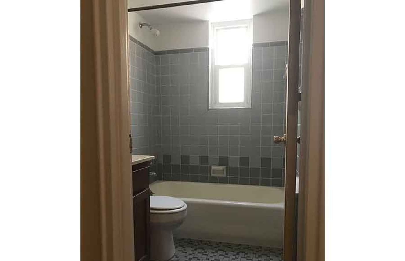 926 Ludlow Avenue - Apartment - 32