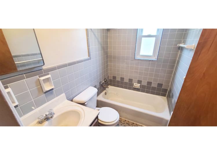 Cincinnati apartments for rent - image - large-2240.jpg
