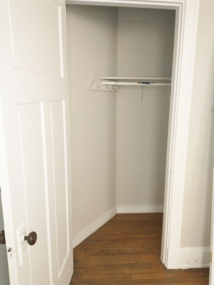 343 Ludlow Avenue - Apartment - 22