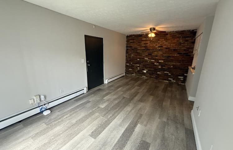 Cincinnati apartments for rent - image - large-2670.jpg
