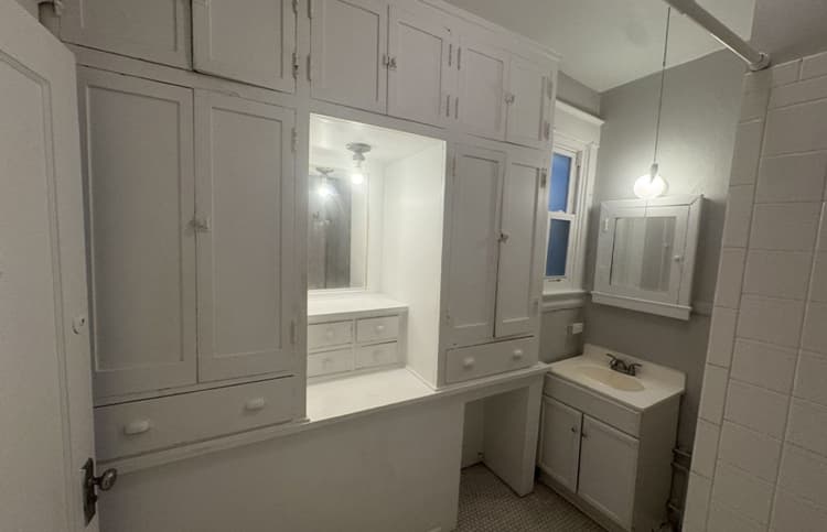 Cincinnati apartments for rent - image - large-1866.jpg