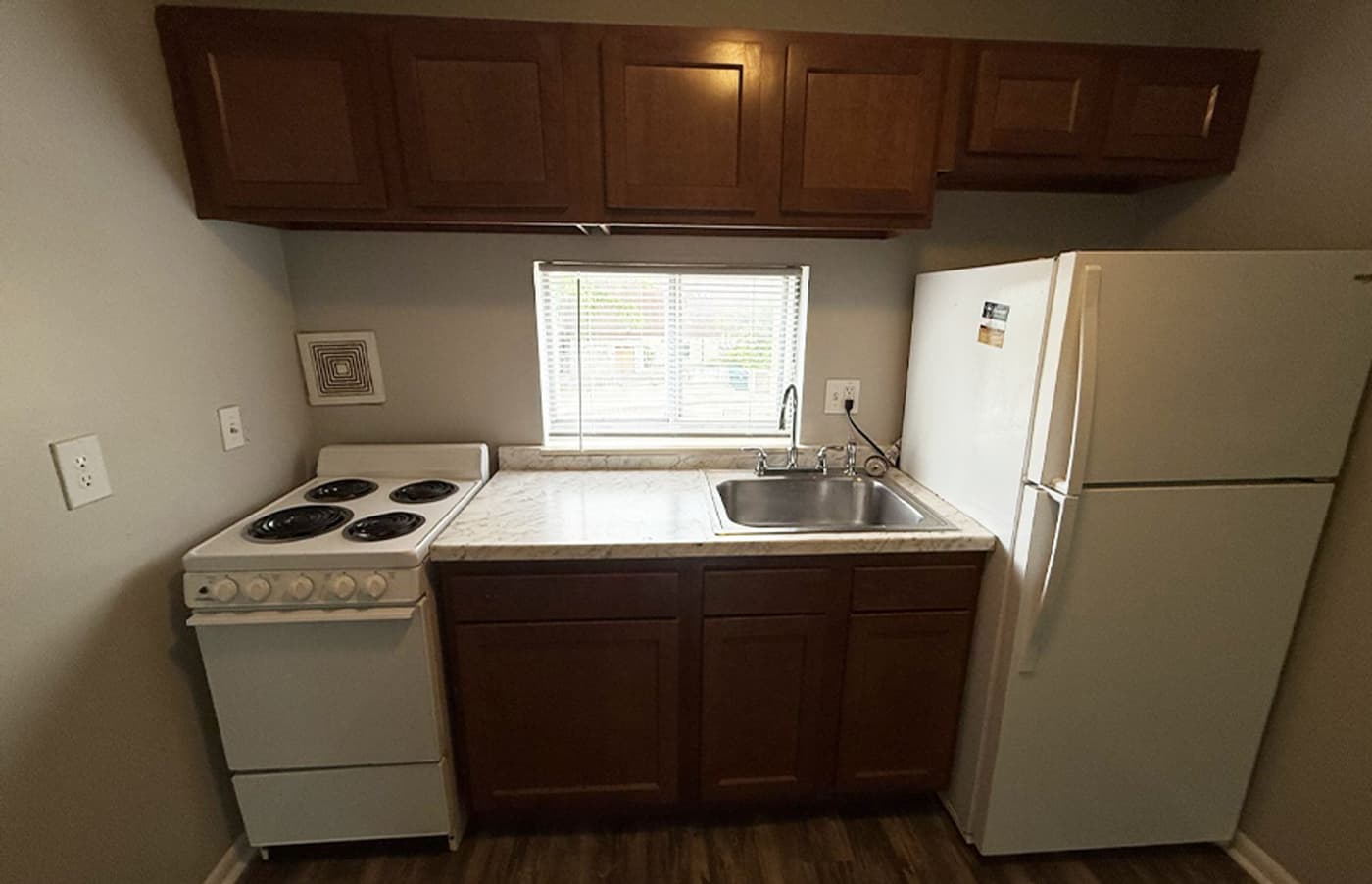 3033 Clifton Avenue - Apartment - 2