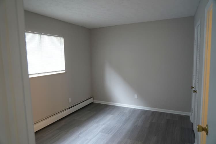 Cincinnati apartments for rent - image - large-2812.jpg