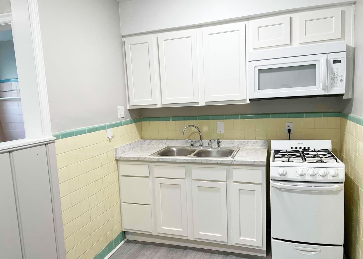 3025 Clifton Avenue - Apartment - 13