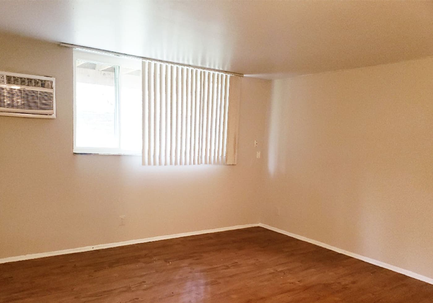 Clifton Woods Apartments - Apartment - 85