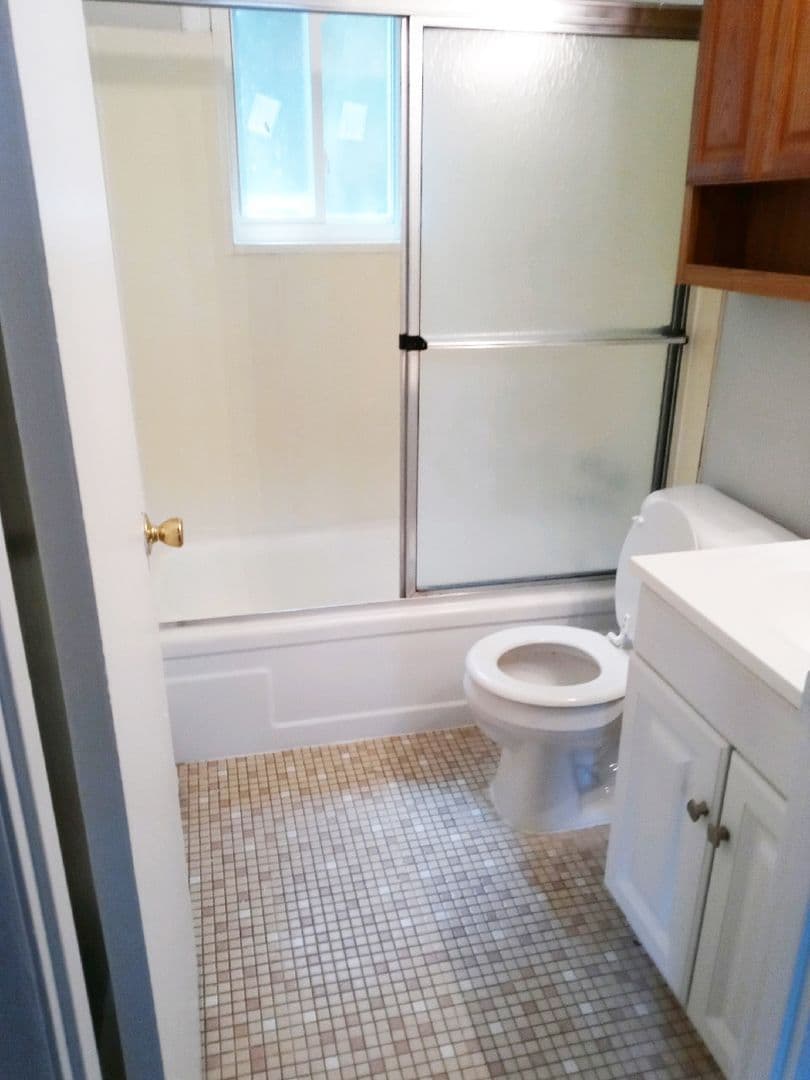 Clifton Woods Apartments - Apartment - 113